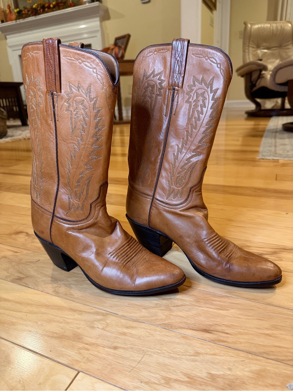Lucchese Handmade Tan Leather Western Cowboy Boots Women’s Size 7A H3430